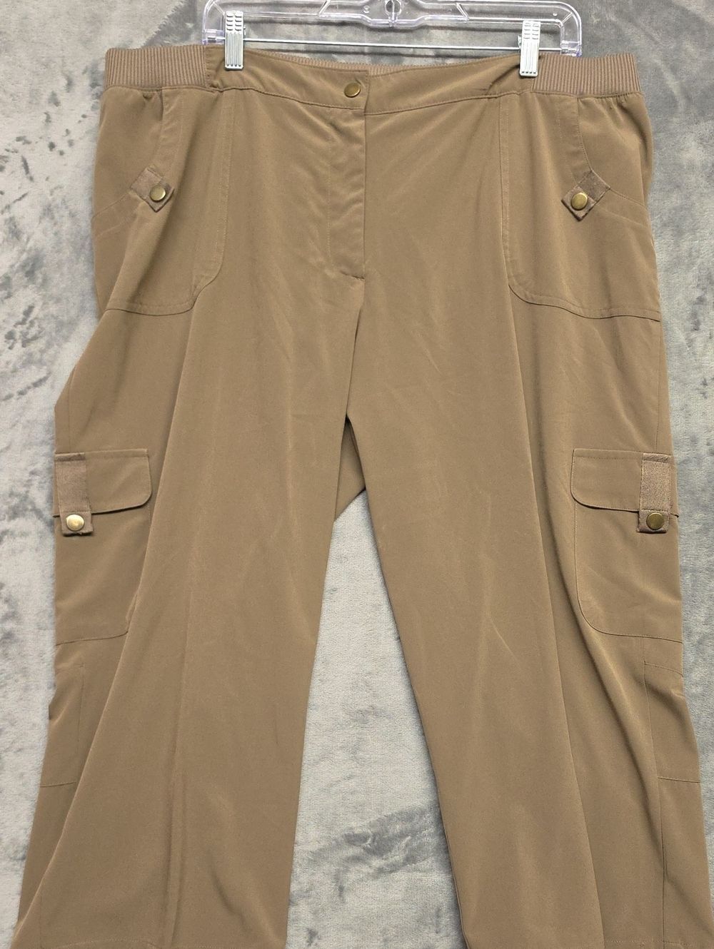 Zenergy by Chico Women's Tan Cargo Wide-Leg Capris- SZ 3(XL)